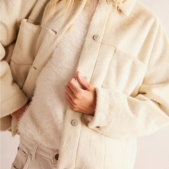 We The Free Cozy Opal Swing Button Up Faux Fur Jacket Size Small Women's - Picture 3 of 16